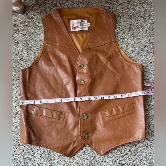 Vintage 70s lightweight  brown leather vest.  Sears brand, men’s size 40 regular - Picture 8 of 13
